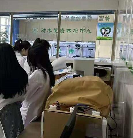 全自动阴道分泌物JK漫画在线观看器厂家走进神木市体检中心
